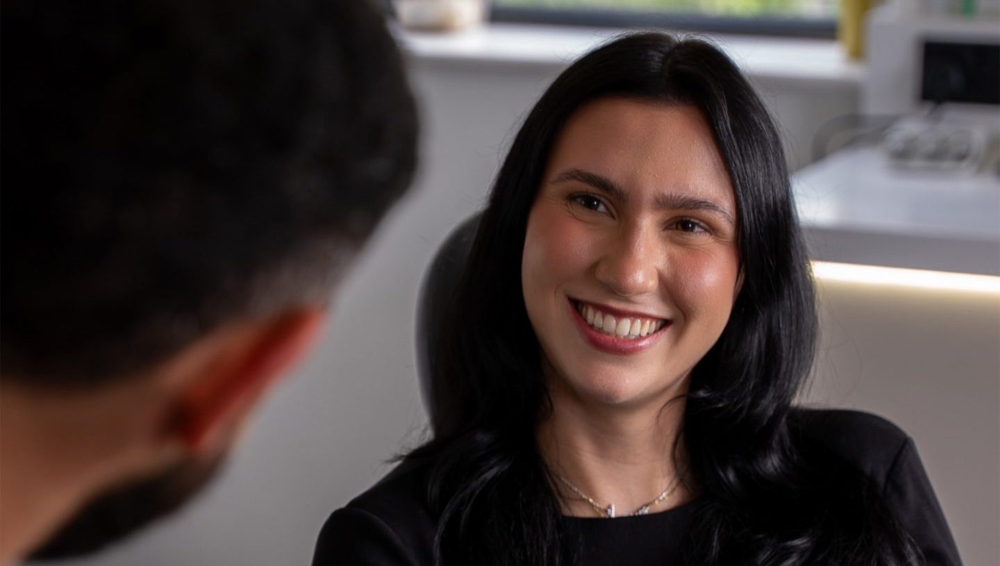 Composite bonding vs veneers: which is better for your smile? thumbnail image