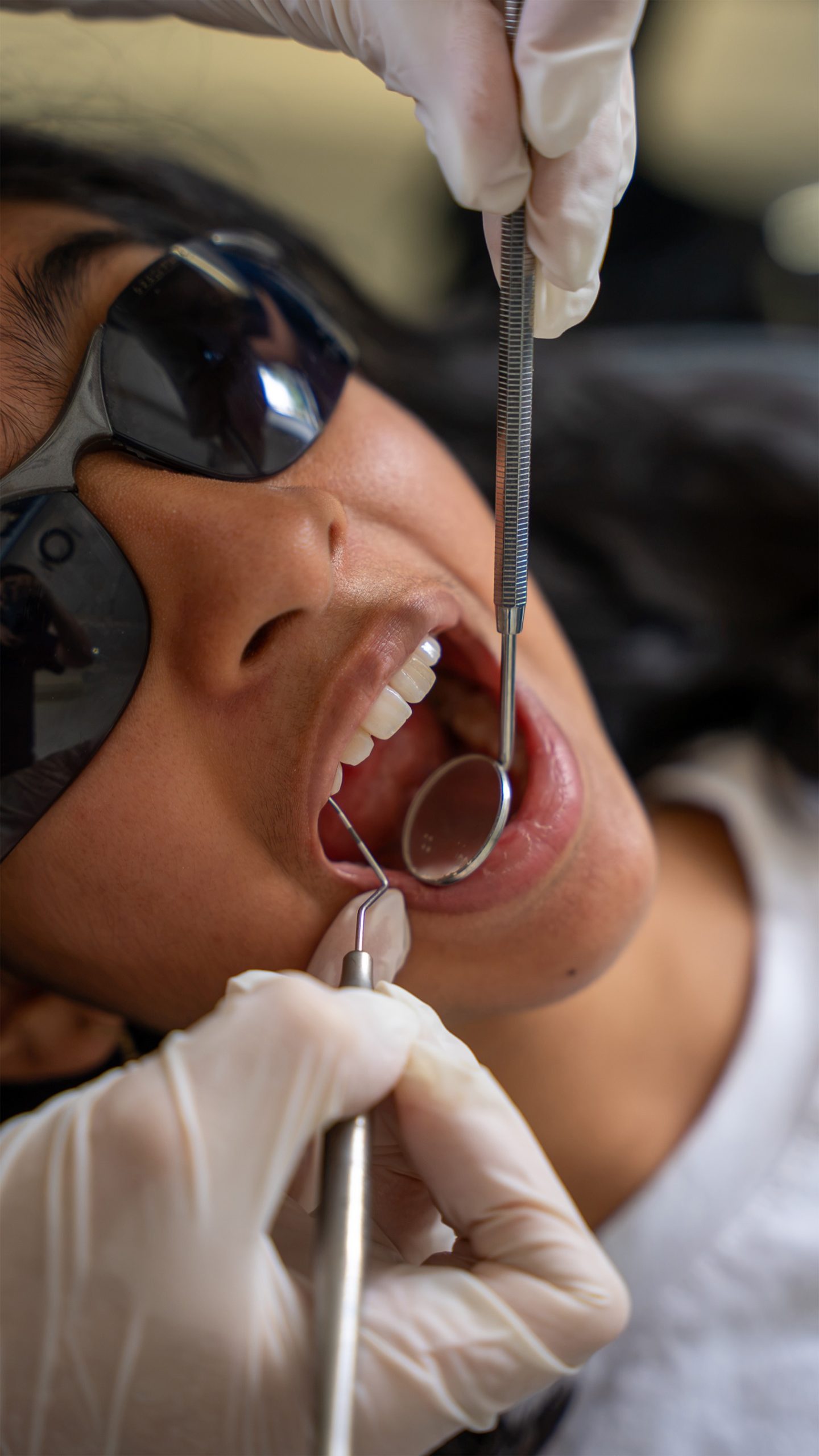 Look after your oral health – five urgent signs you need to see a dentist thumbnail image